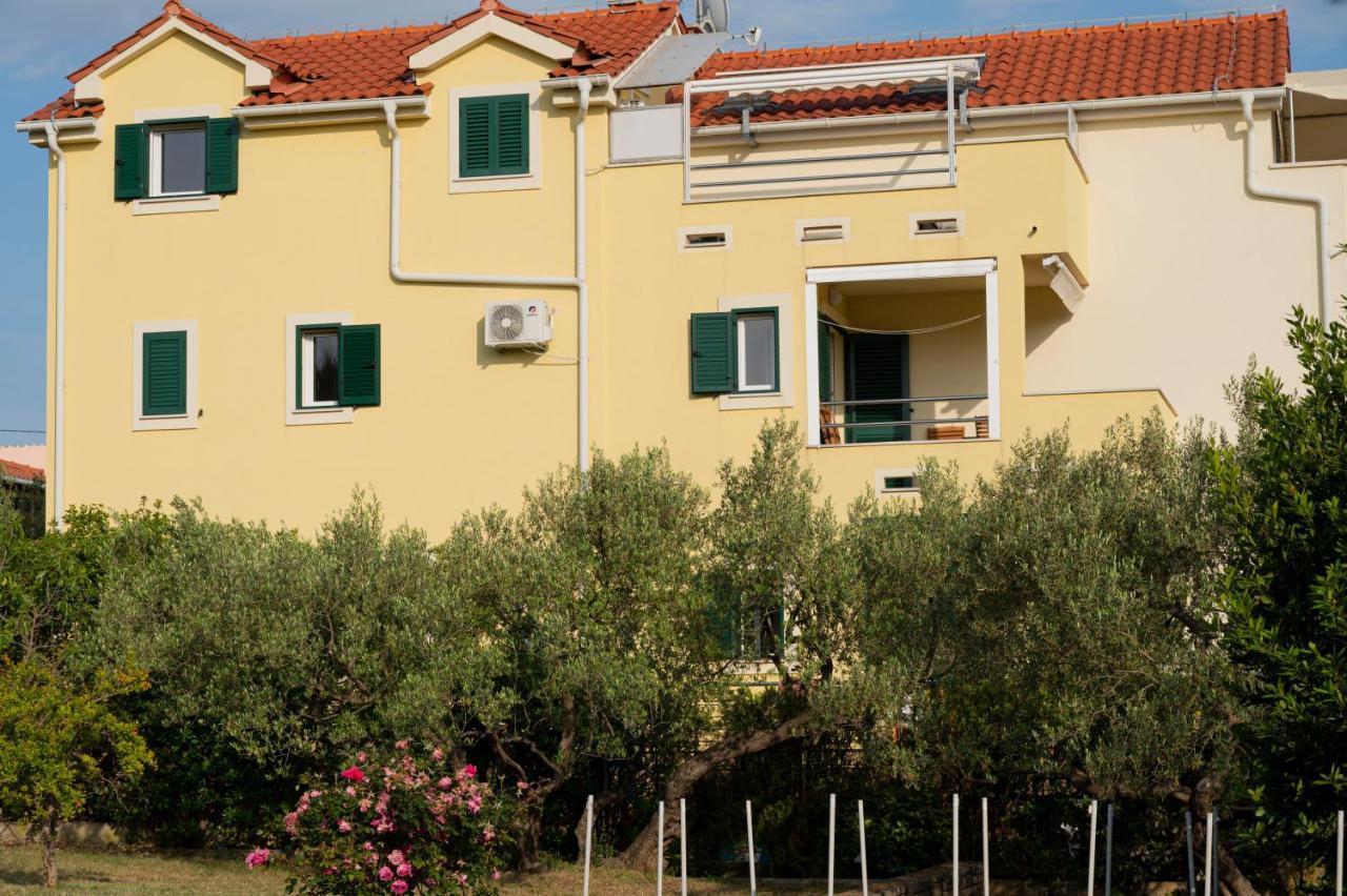 Beach Apartments Marijana Vodice Eksteriør bilde