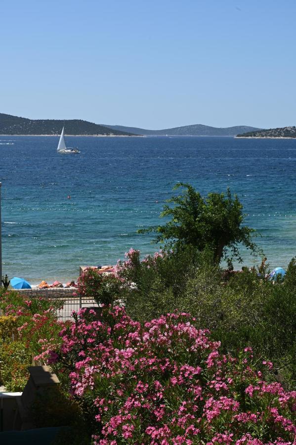 Beach Apartments Marijana Vodice Eksteriør bilde