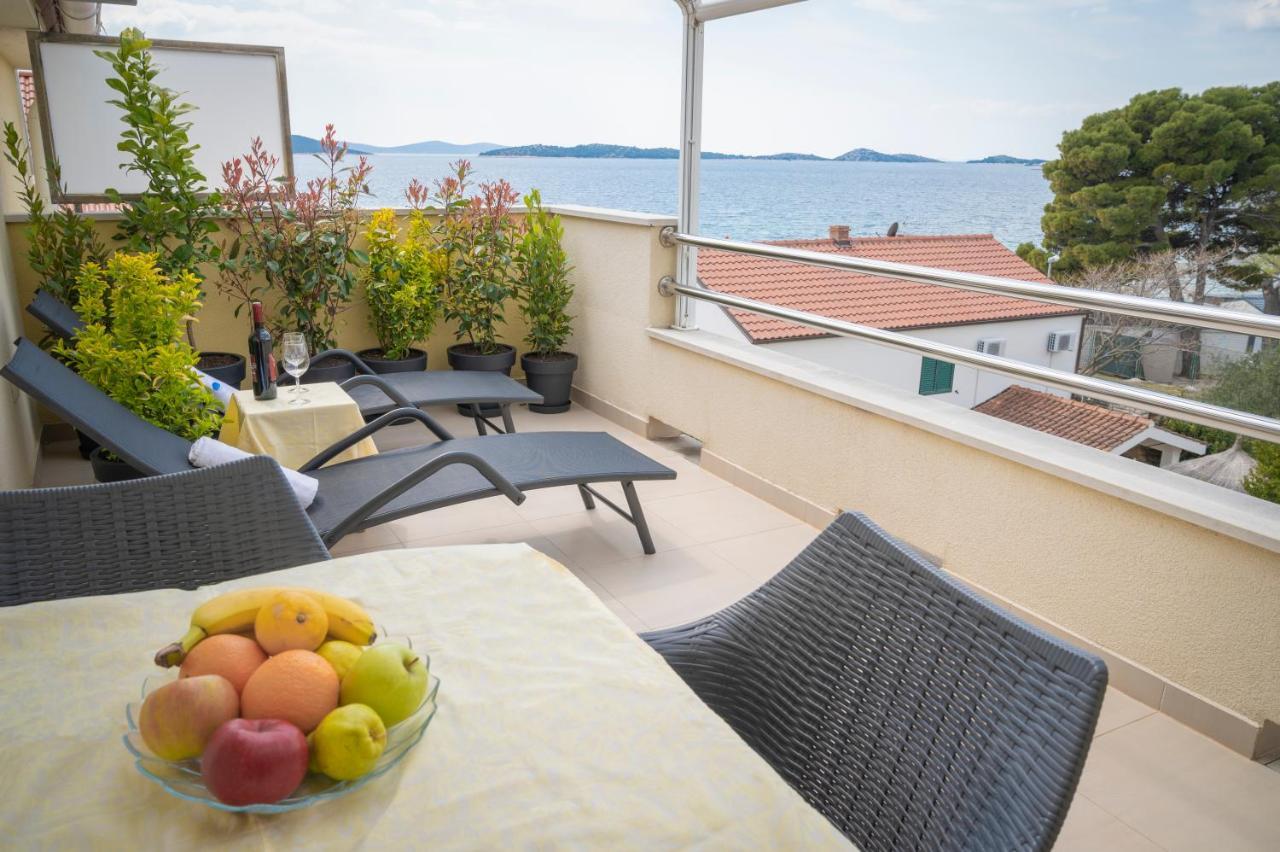 Beach Apartments Marijana Vodice Eksteriør bilde
